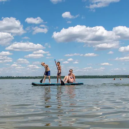 Ferienhaus Bungis Ferien Direkt Am Grimnitzsee, Karree 05 *